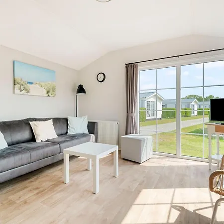 Alpehytte Luttikduin Nr 24 - Aan Zee *